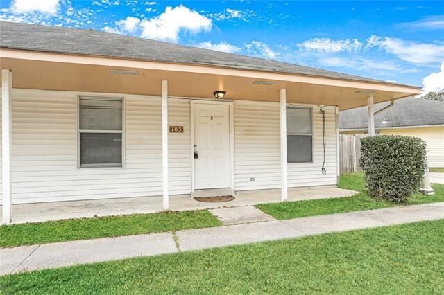 Property Photo: 103 Village Drive 103 LA 70461