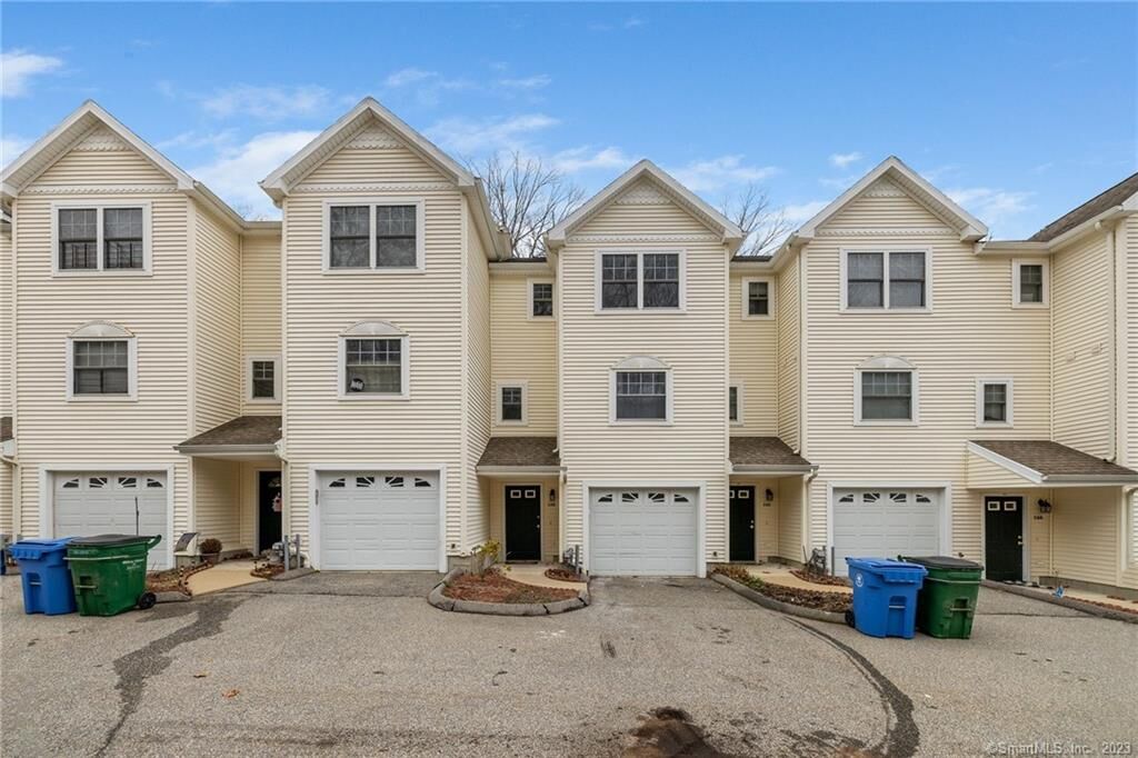 Property Photo:  160 Summit Street 160  CT 06360