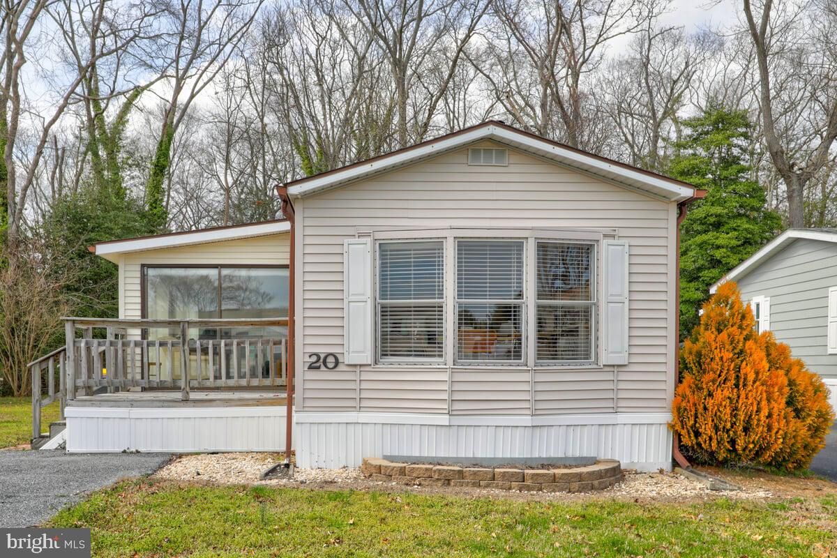 Property Photo:  20 Olde Coach Drive 18843  DE 19971 