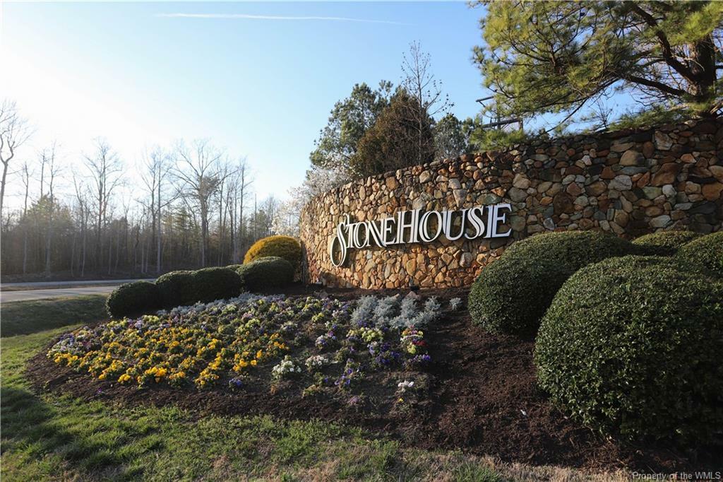 Property Photo: 9323 Ashwood Court VA 23168