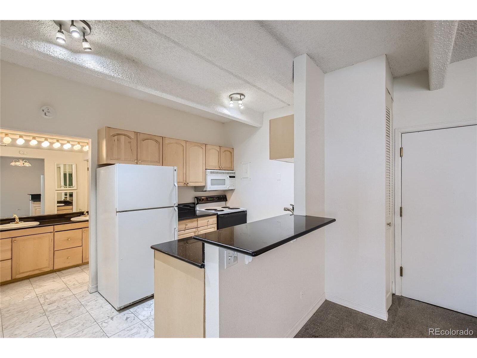 Property Photo: 1888 S Jackson St 903 CO 80210