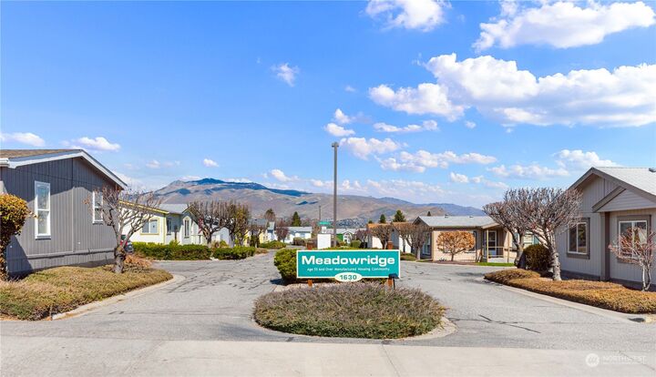 Property Photo: 1630 Pleasant Avenue 21 WA 98801