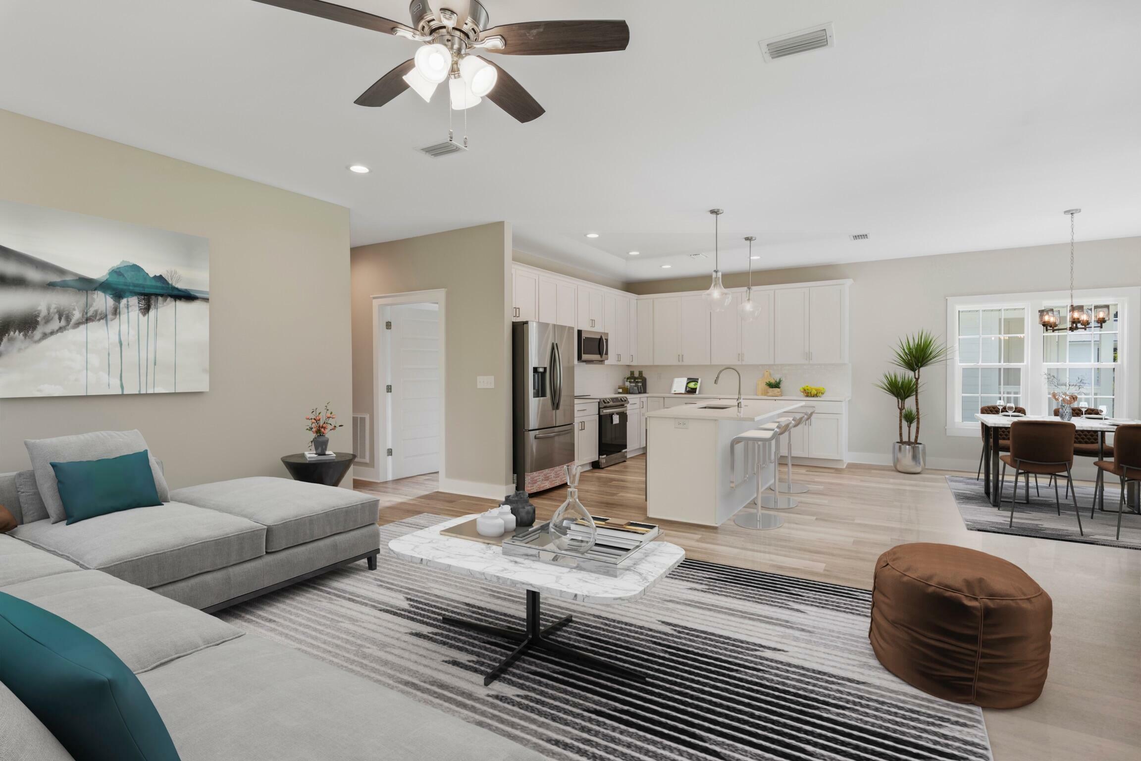 Property Photo: 1015 E East Point Washington Road Road FL 32459
