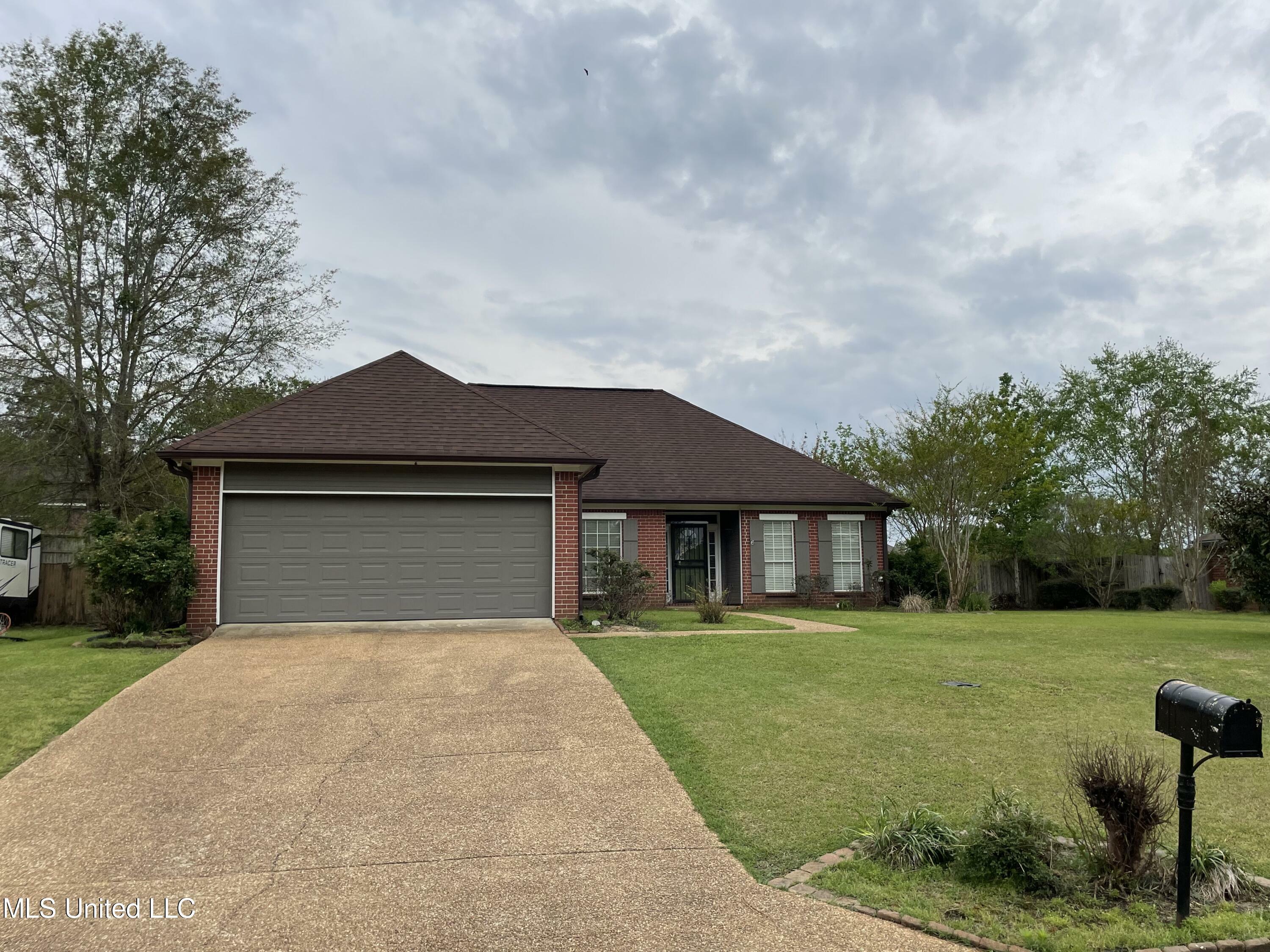 Property Photo:  1012 Cobblestone Place  MS 39042 