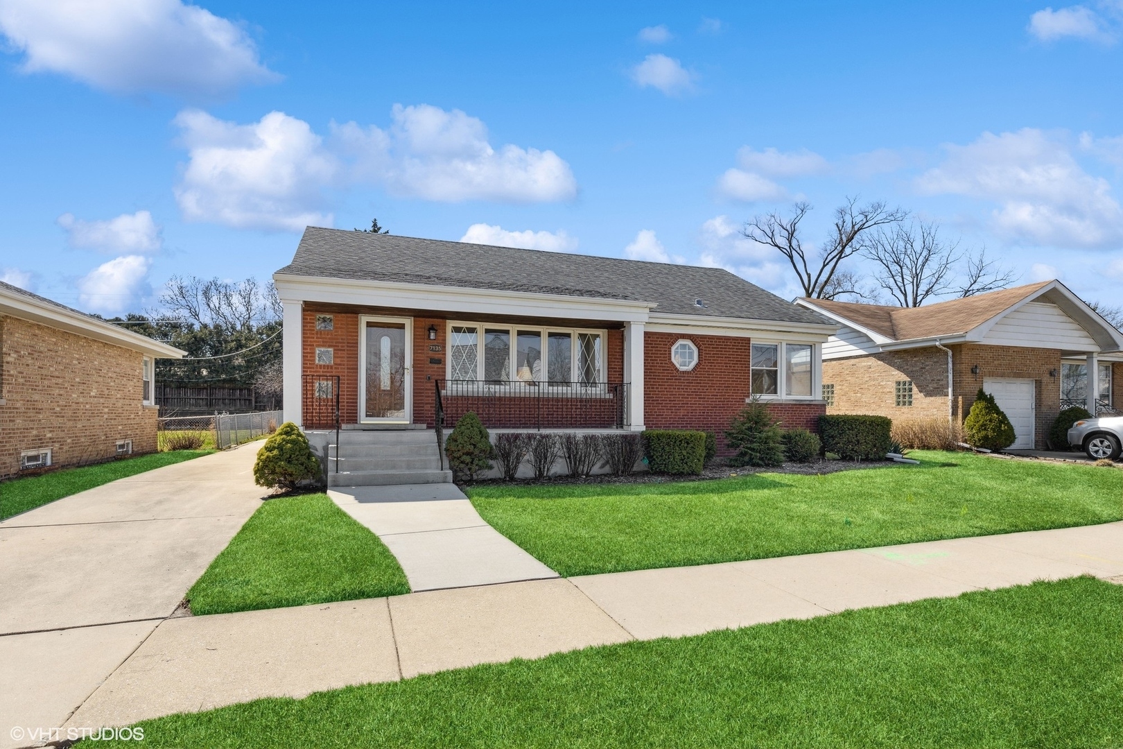 Property Photo:  7135 W Keeney Street  IL 60714 