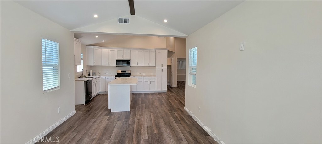 Property Photo: 319 E Newhaven Lane CA 91740
