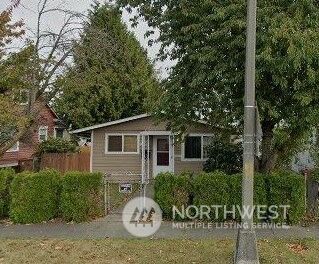 Property Photo:  5411 S Yakima Avenue  WA 98408 