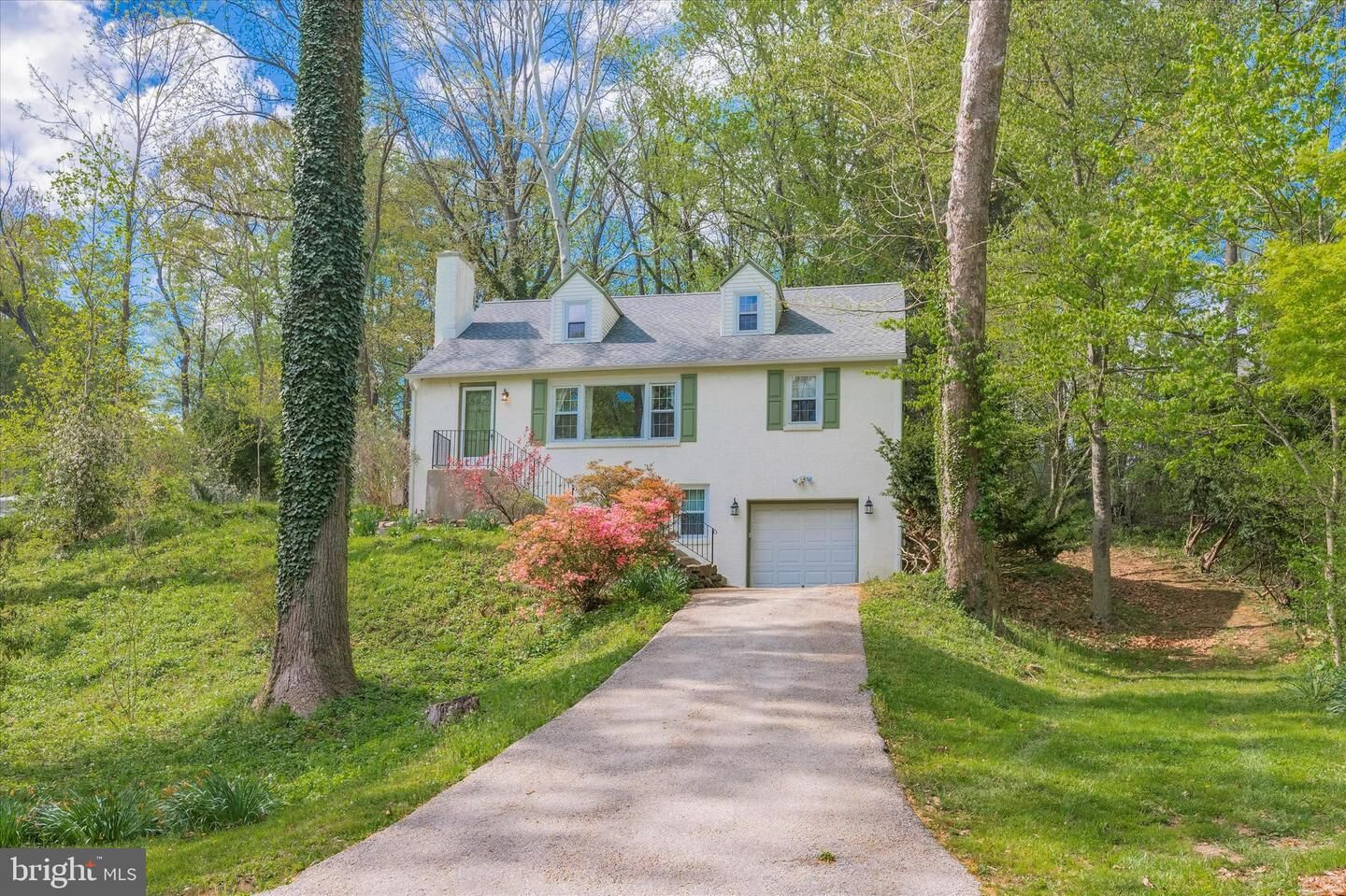 Property Photo: 701 Hemlock Road PA 19063
