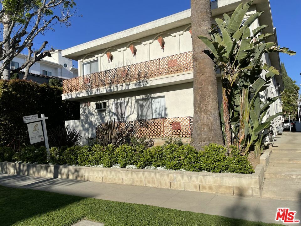 Property Photo: 1118 S Rexford Dr 3 CA 90035