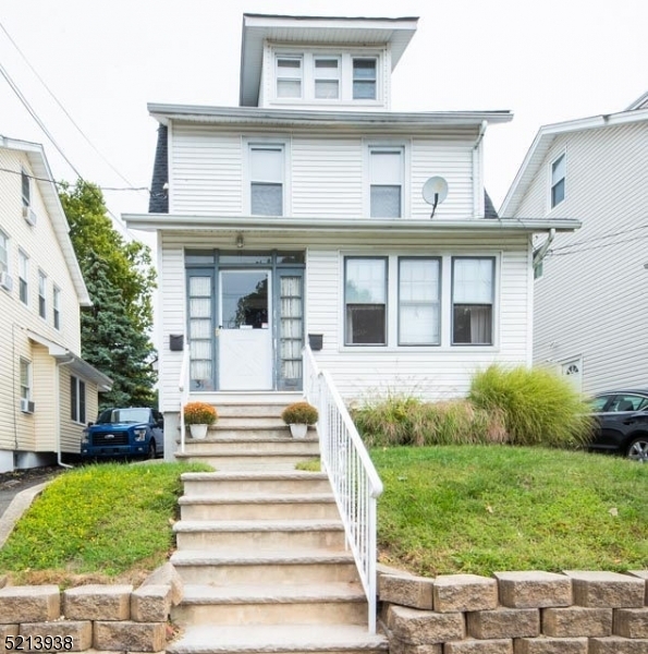 Property Photo: 31 Norwood Pl NJ 07003