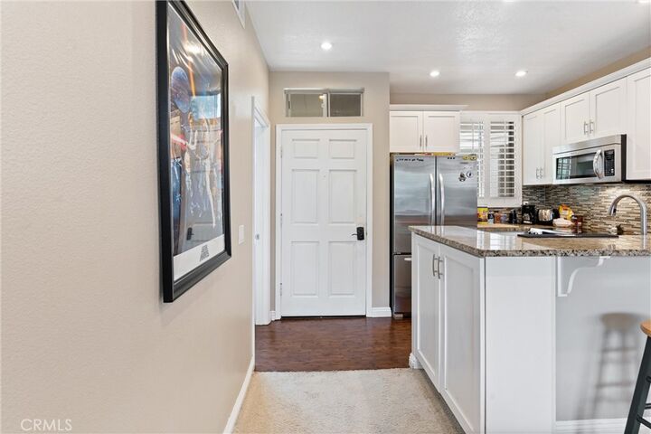 Property Photo:  20251 Cape Coral Lane 202  CA 92646 