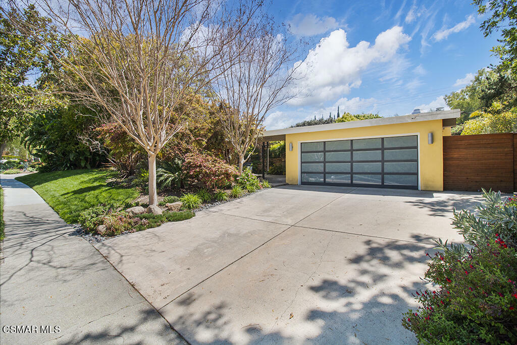 Property Photo:  2396 Hood Drive  CA 91362 