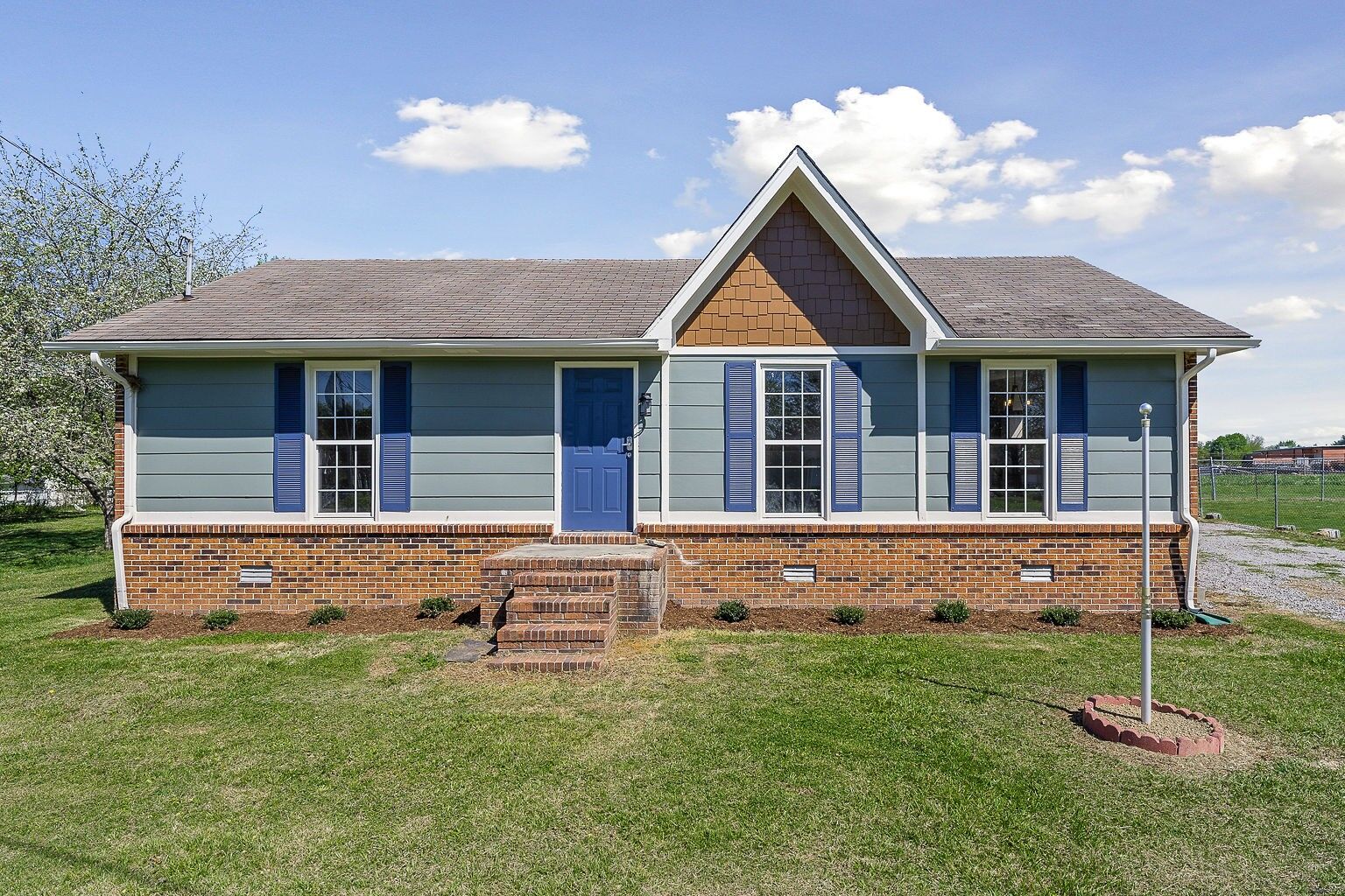 Property Photo:  632 Kendra Dr  TN 37166 