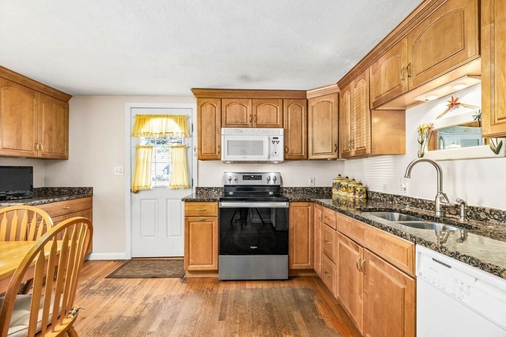 Property Photo: 25 Merritt Ave(Dead End St) MA 02302