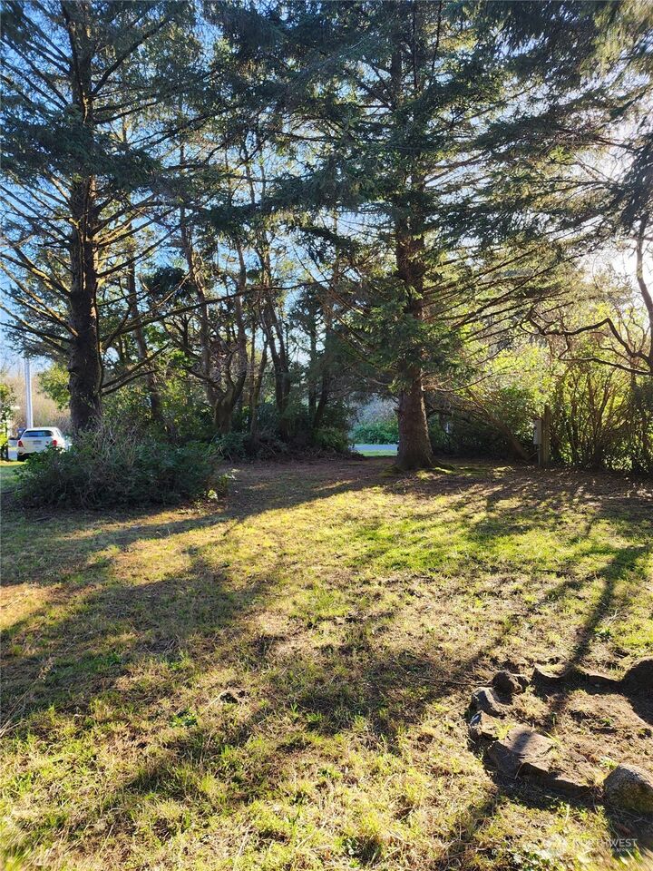 Property Photo:  176 N Narwhal Loop NW  WA 98569 