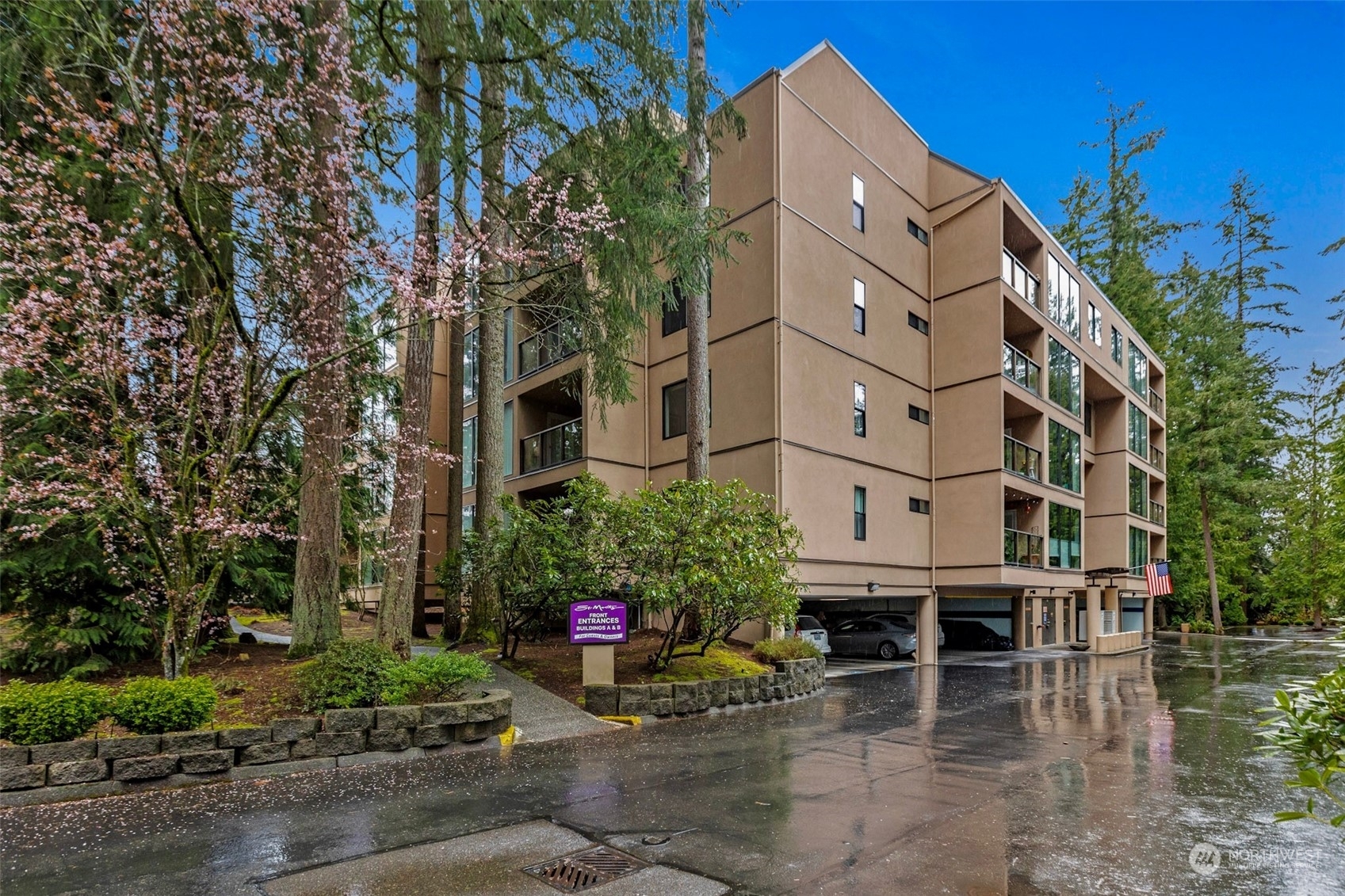 Property Photo:  15512 Country Club Drive B37  WA 98012 