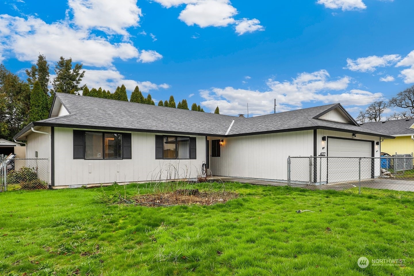 Property Photo:  4077 A Loop  WA 98671 