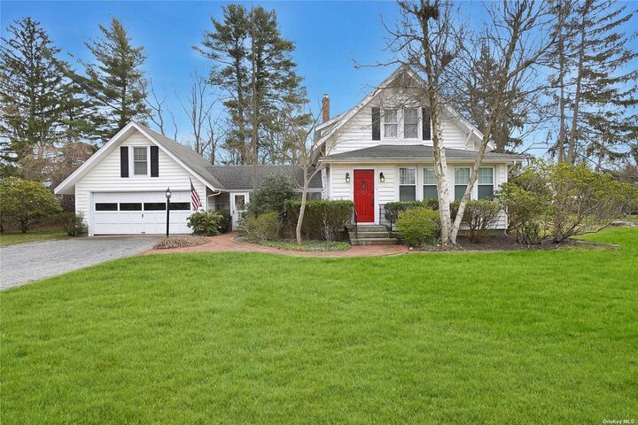 73 Elm Avenue  Smithtown NY 11787 photo