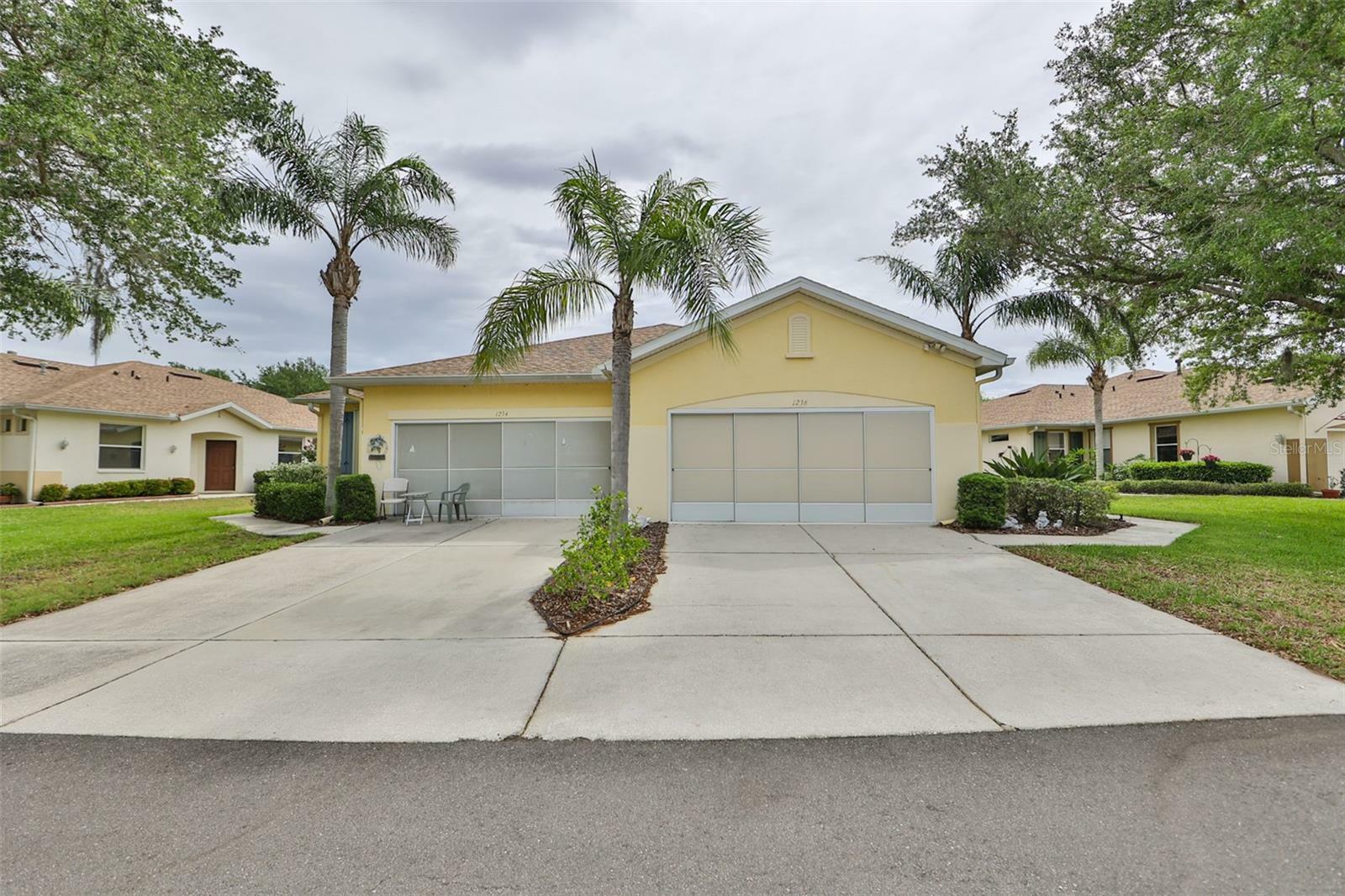 Property Photo:  1236 Huntington Greens Drive  FL 33573 