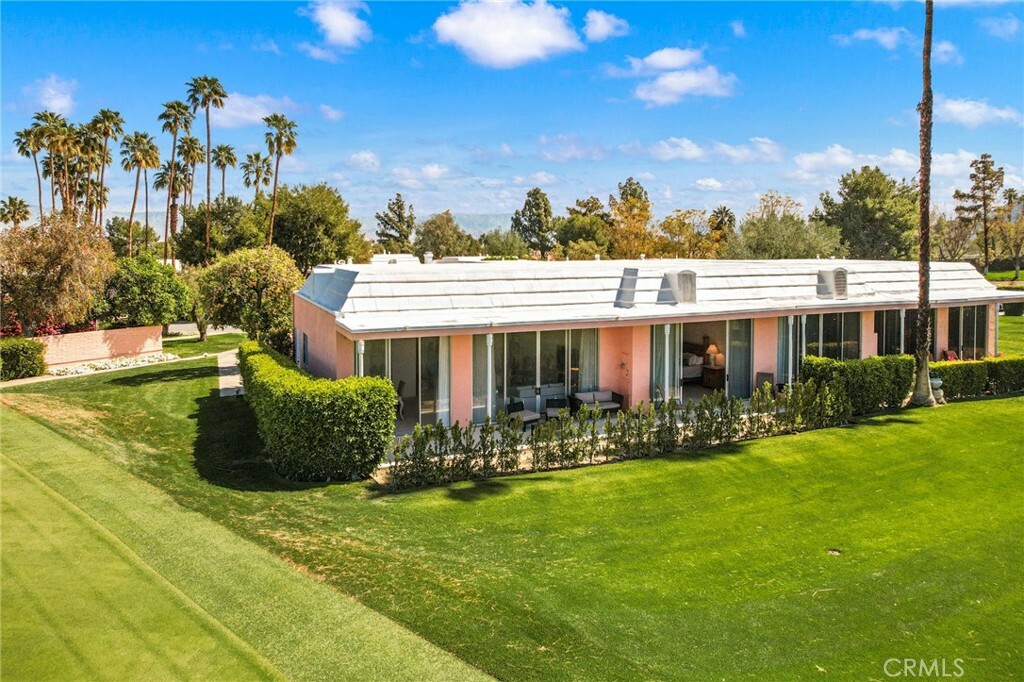 Property Photo: 47015 Arcadia Lane CA 92260