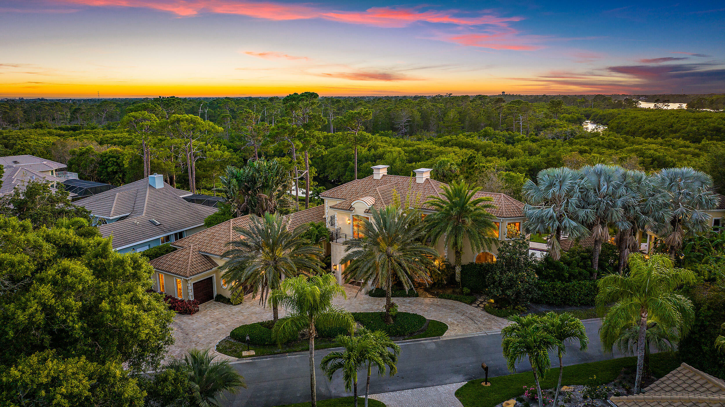 Property Photo: 511 NW Winters Creek Road FL 34990
