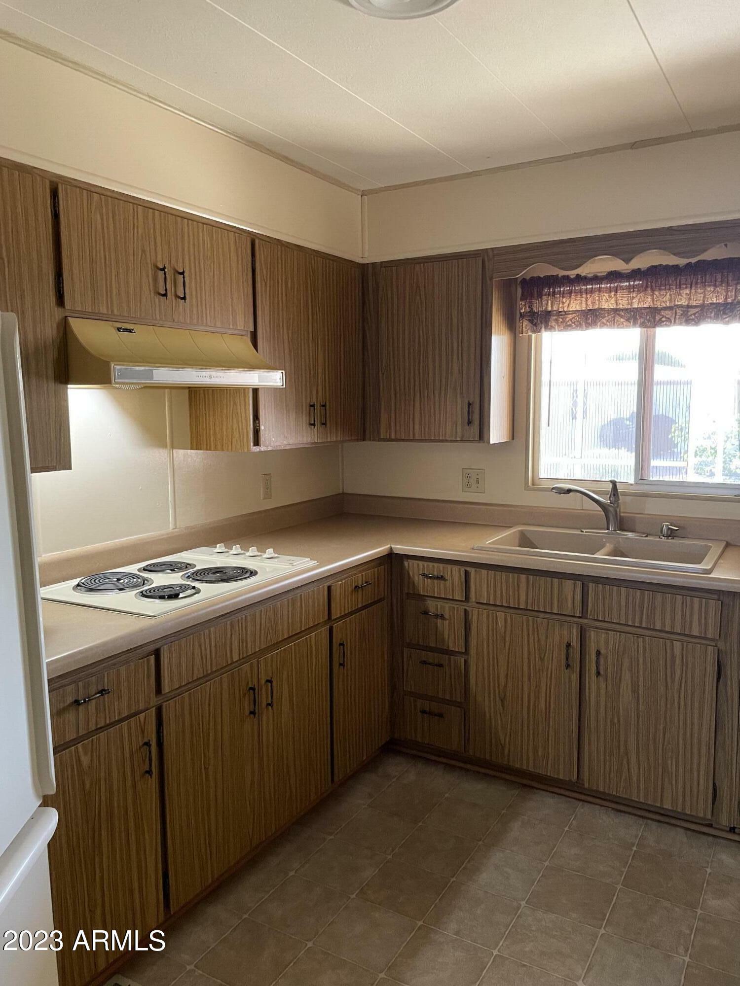 Property Photo:  421 S 80th Way  AZ 85208 