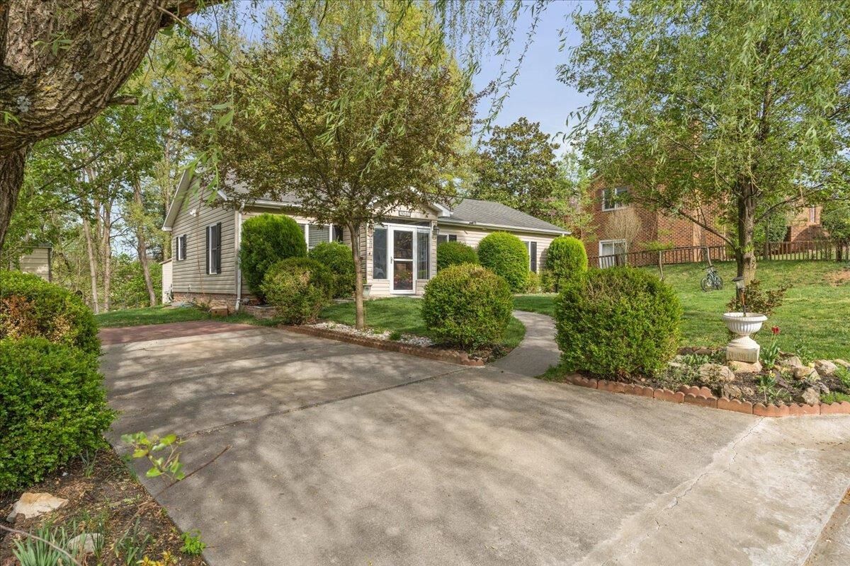 MLS640654 3040 Horseshoe Ln, Harrisonburg, VA 22801