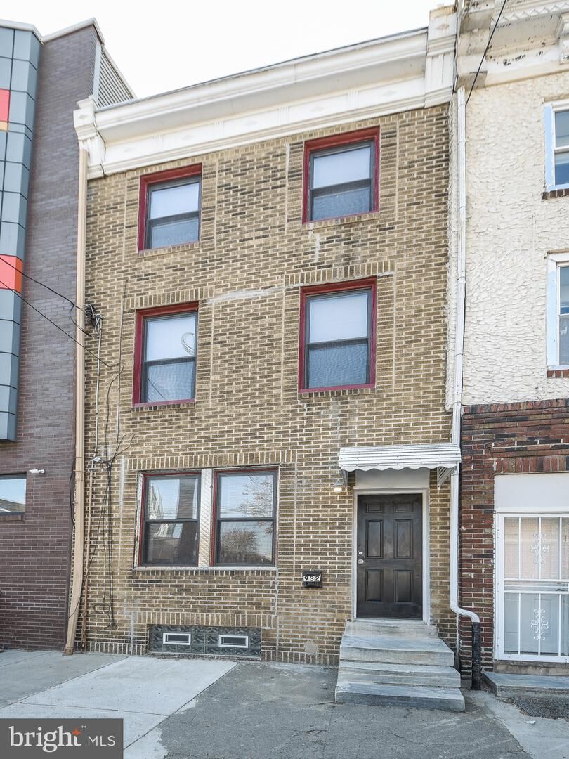 Property Photo:  932 S 5th Street  PA 19147 