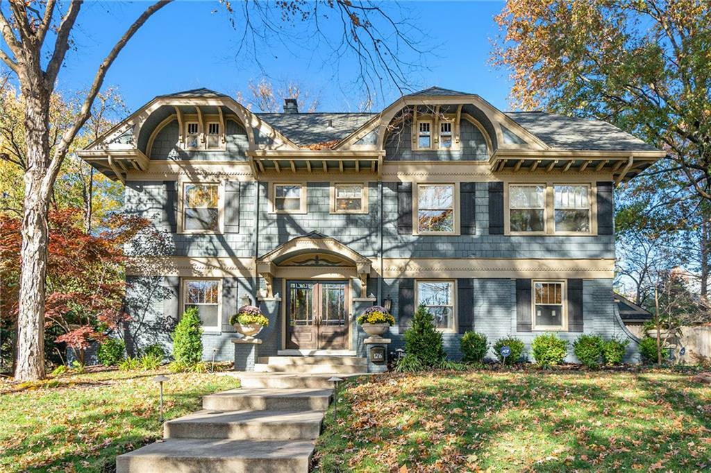 Property Photo: 1216 Huntington Road MO 64113