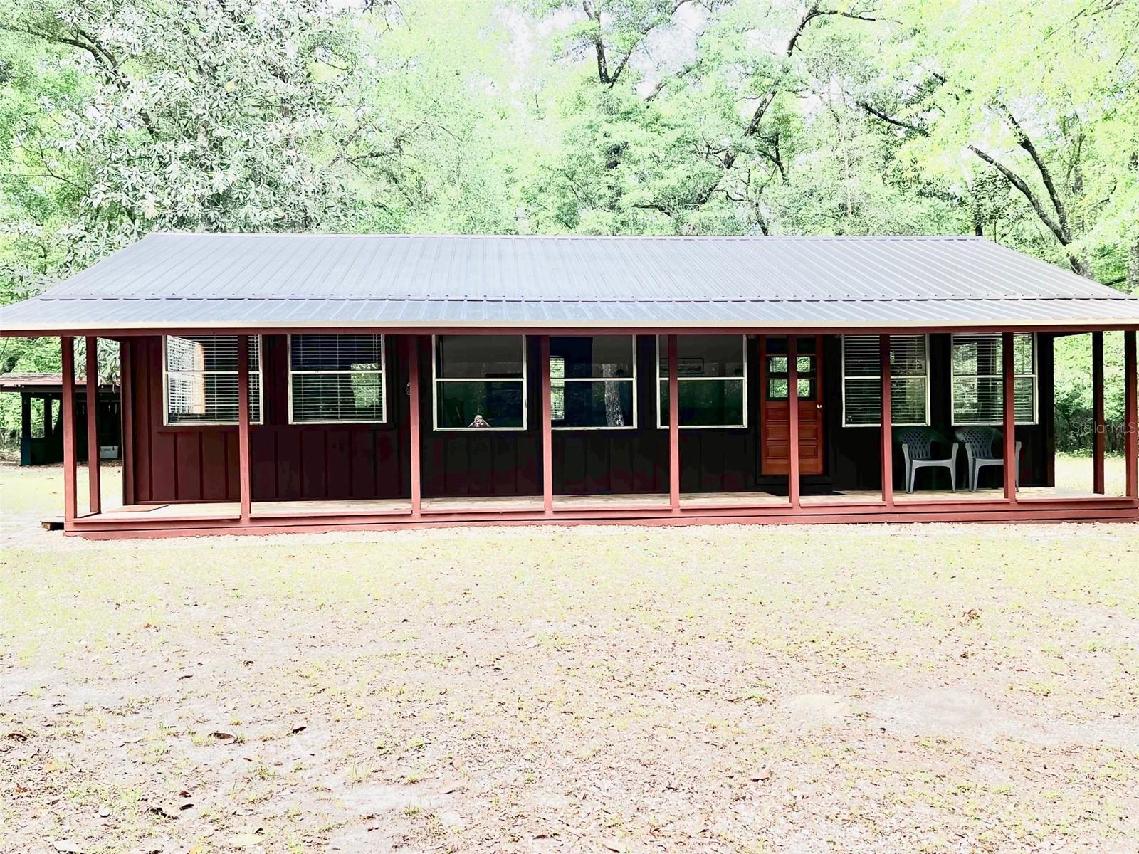 Property Photo: 464 SW California Terrace FL 32038