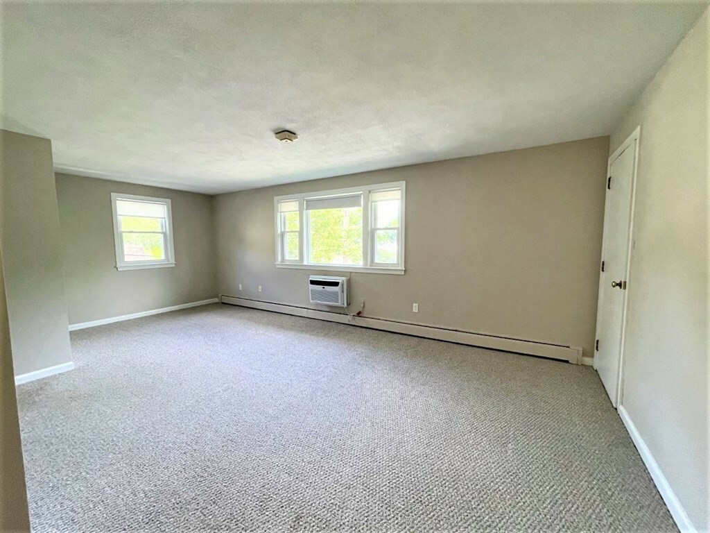 Property Photo: 17 Burlington Street 4 MA 01801