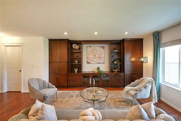 Property Photo:  23624 SE 243rd Place  WA 98038 