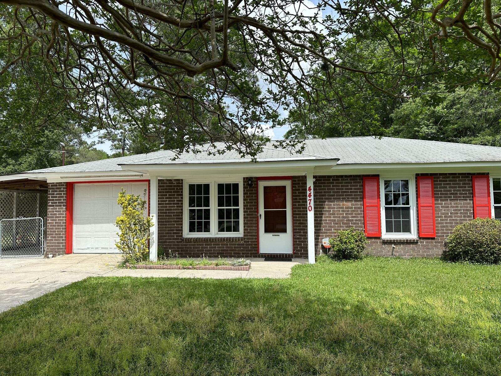 Property Photo: 4470 Farmwood Court SC 29456