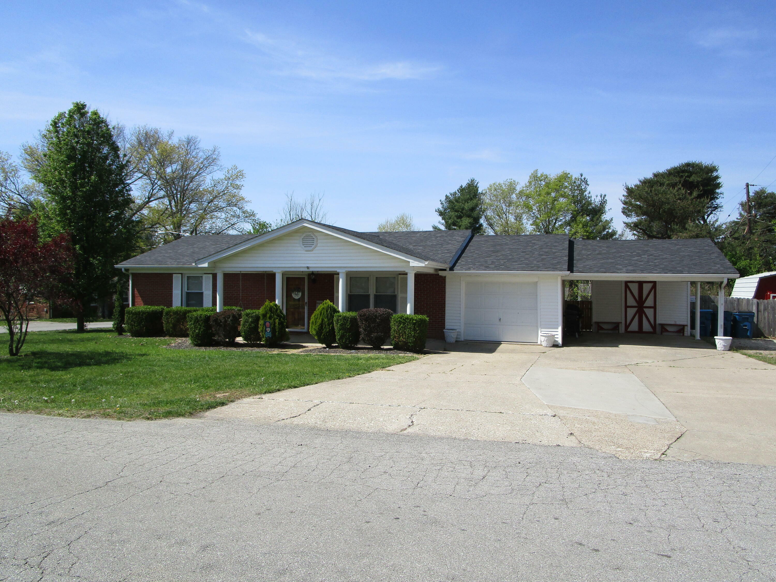 1011 Dan Drive  Lawrenceburg KY 40342 photo