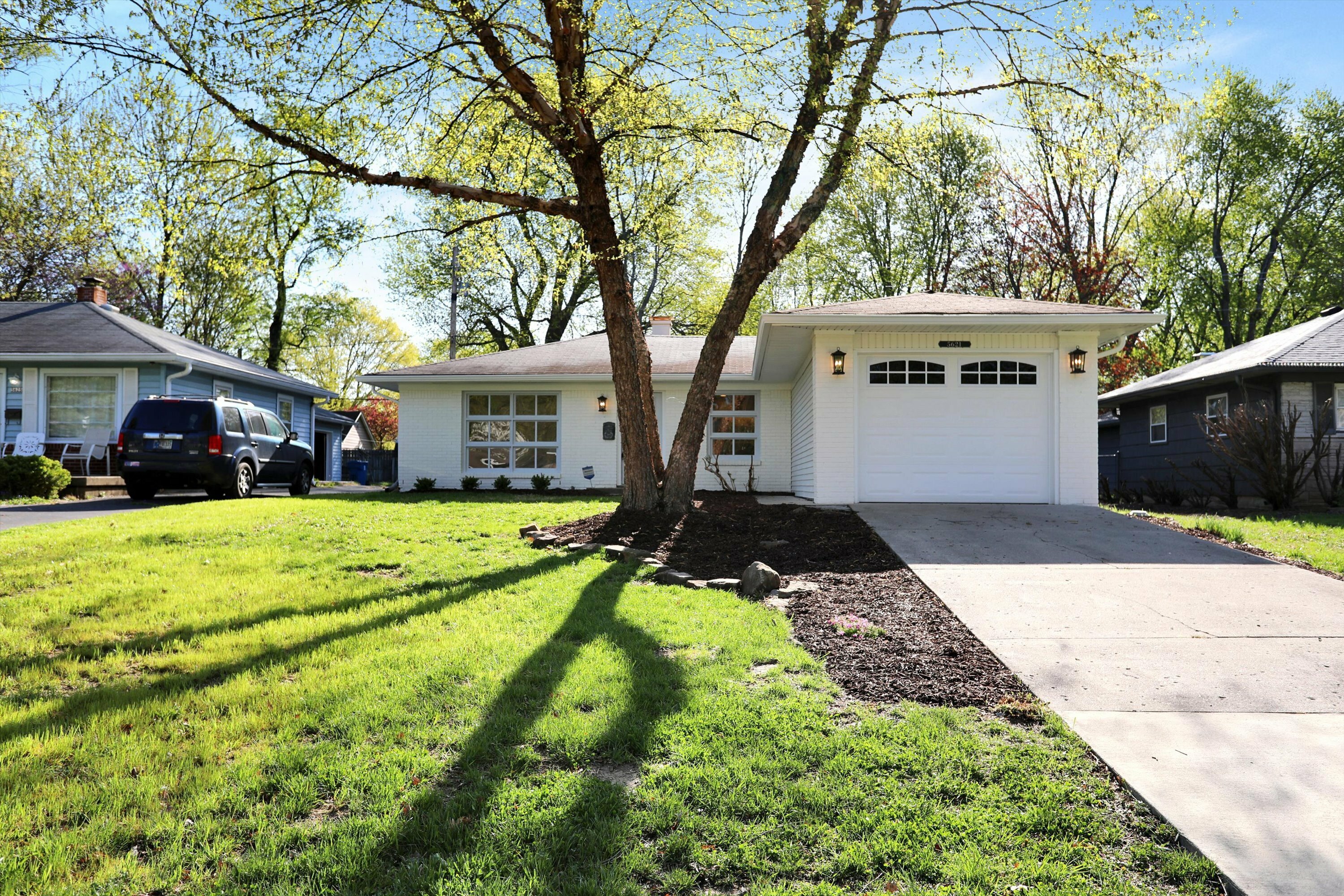 Property Photo:  5621 Ralston Avenue  IN 46220 