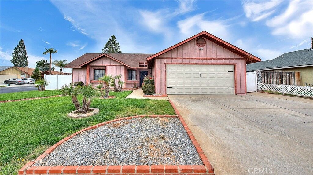 Property Photo: 23222 Dynasty Court CA 92553