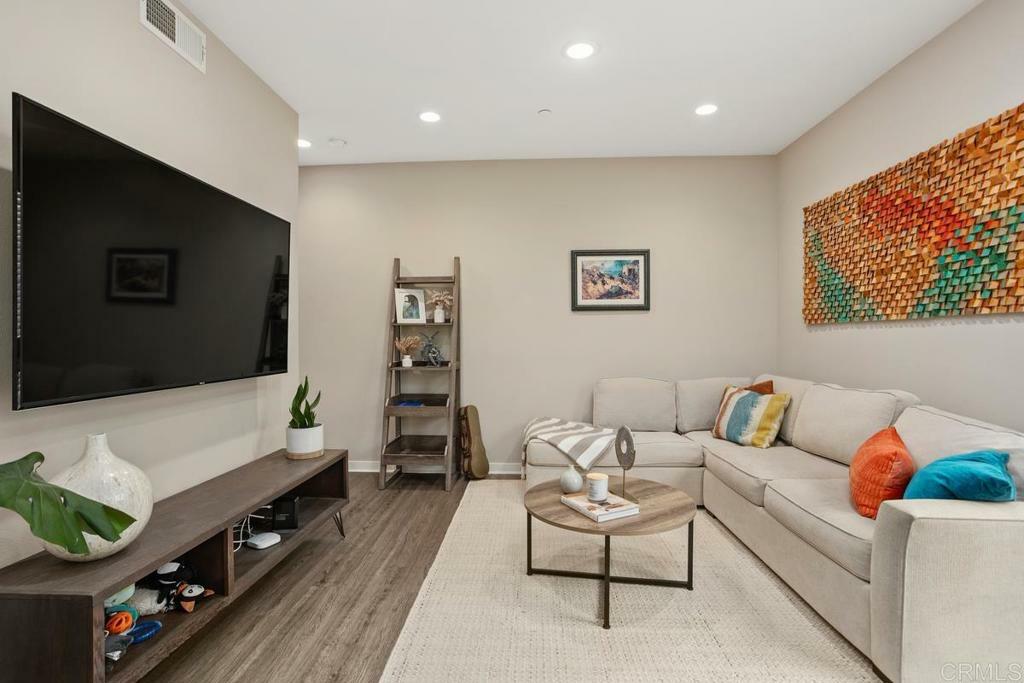 Property Photo:  2564 S Escondido Boulevard 512  CA 92025 