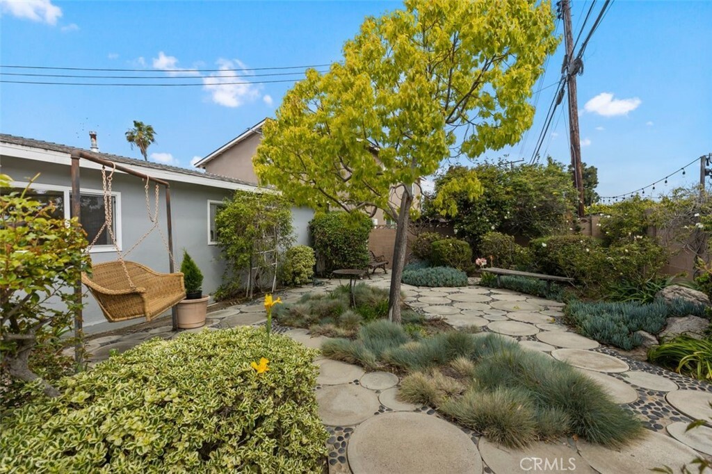 Property Photo:  16782 Ross Lane  CA 92647 