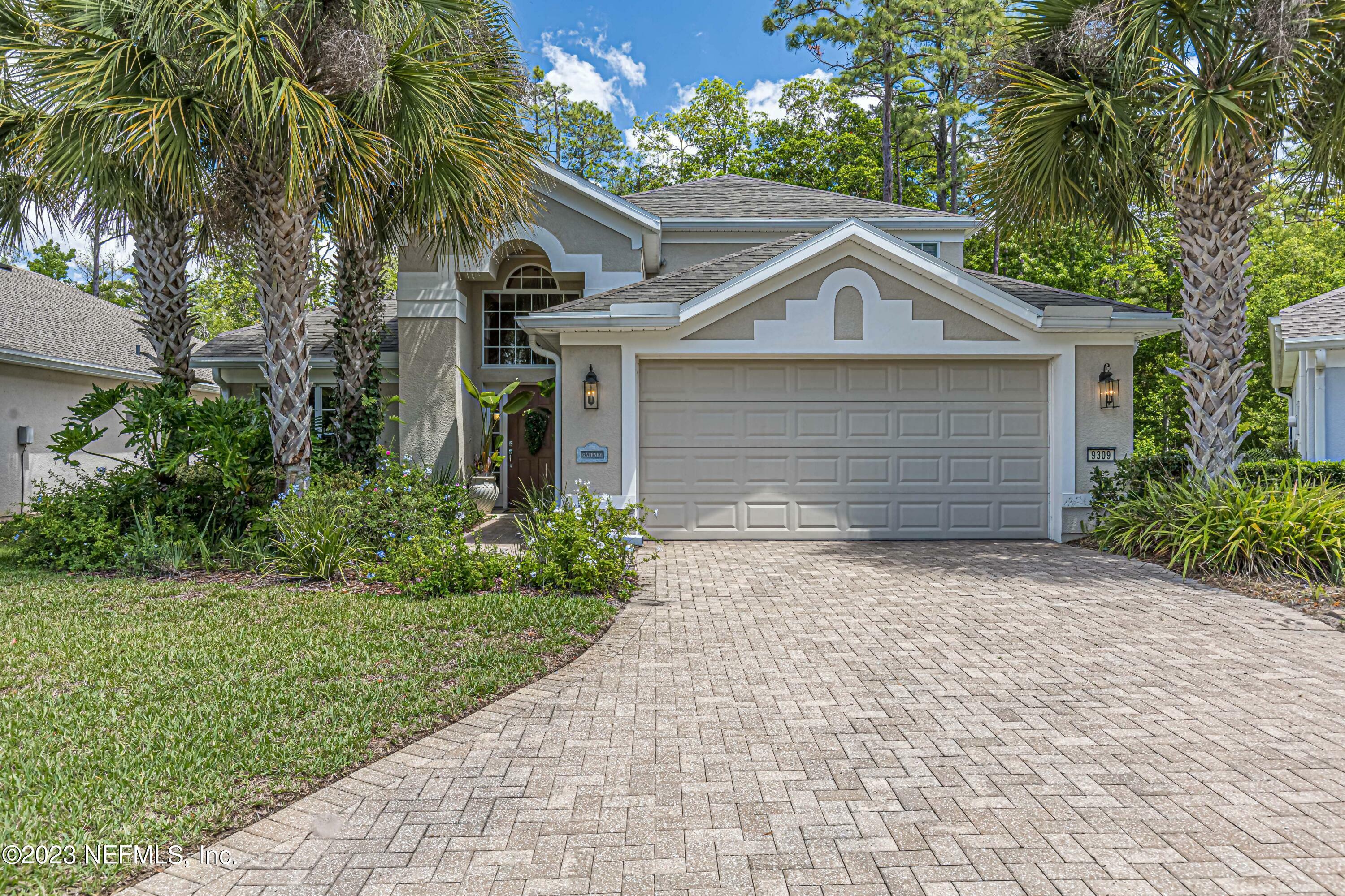 Property Photo:  9309 Waterglen Lane  FL 32256 