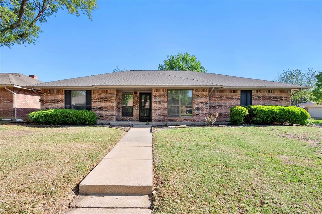 Property Photo:  4600 Applewood Road  TX 76133 