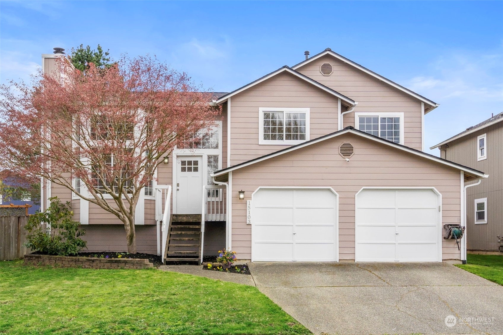 Property Photo:  15103 177th Avenue SE  WA 98272 