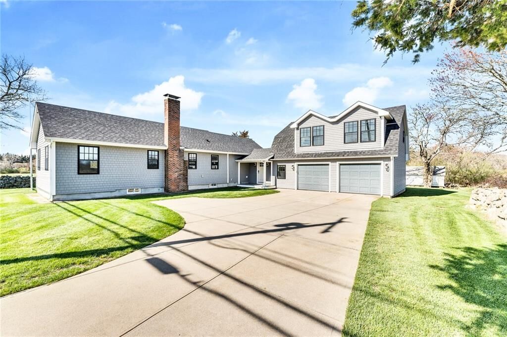 Property Photo:  303 Matunuck Beach Rd  RI 02879 