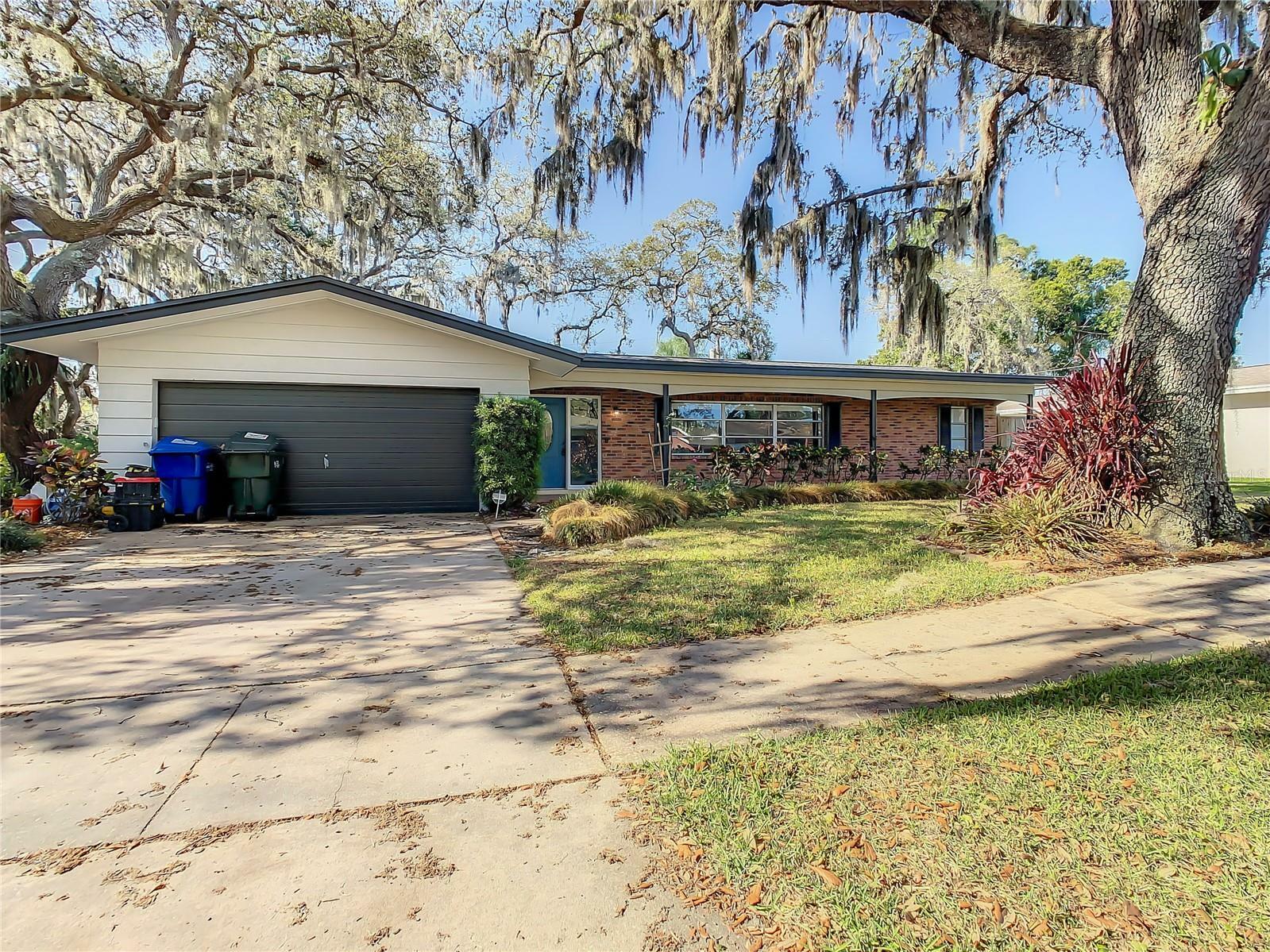 Property Photo: 1595 Peaceful Lane N FL 33756