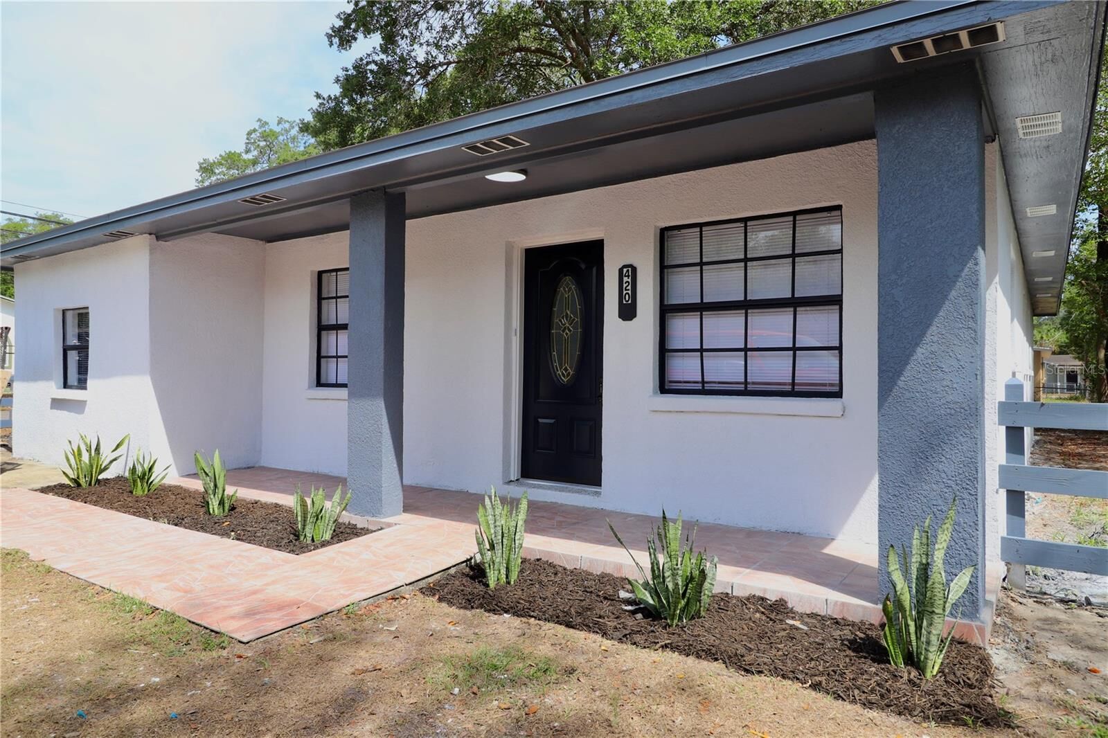 Property Photo:  4200 E Powhatan Avenue  FL 33610 