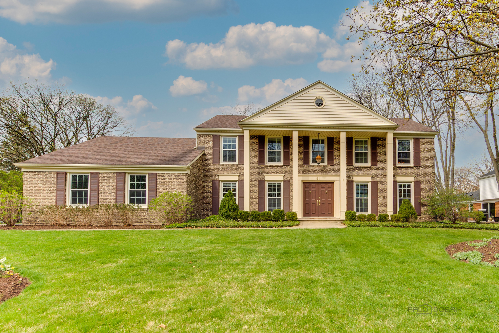 Property Photo: 41 Berkshire Lane IL 60069