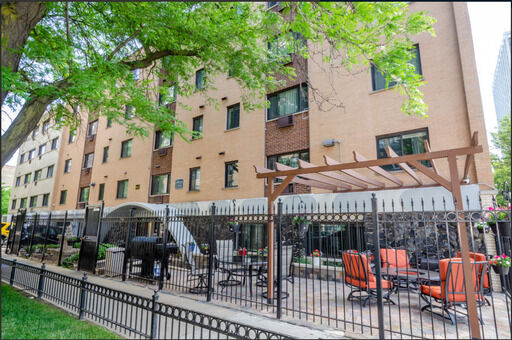 Property Photo: 6201 N Kenmore Avenue 310 IL 60660
