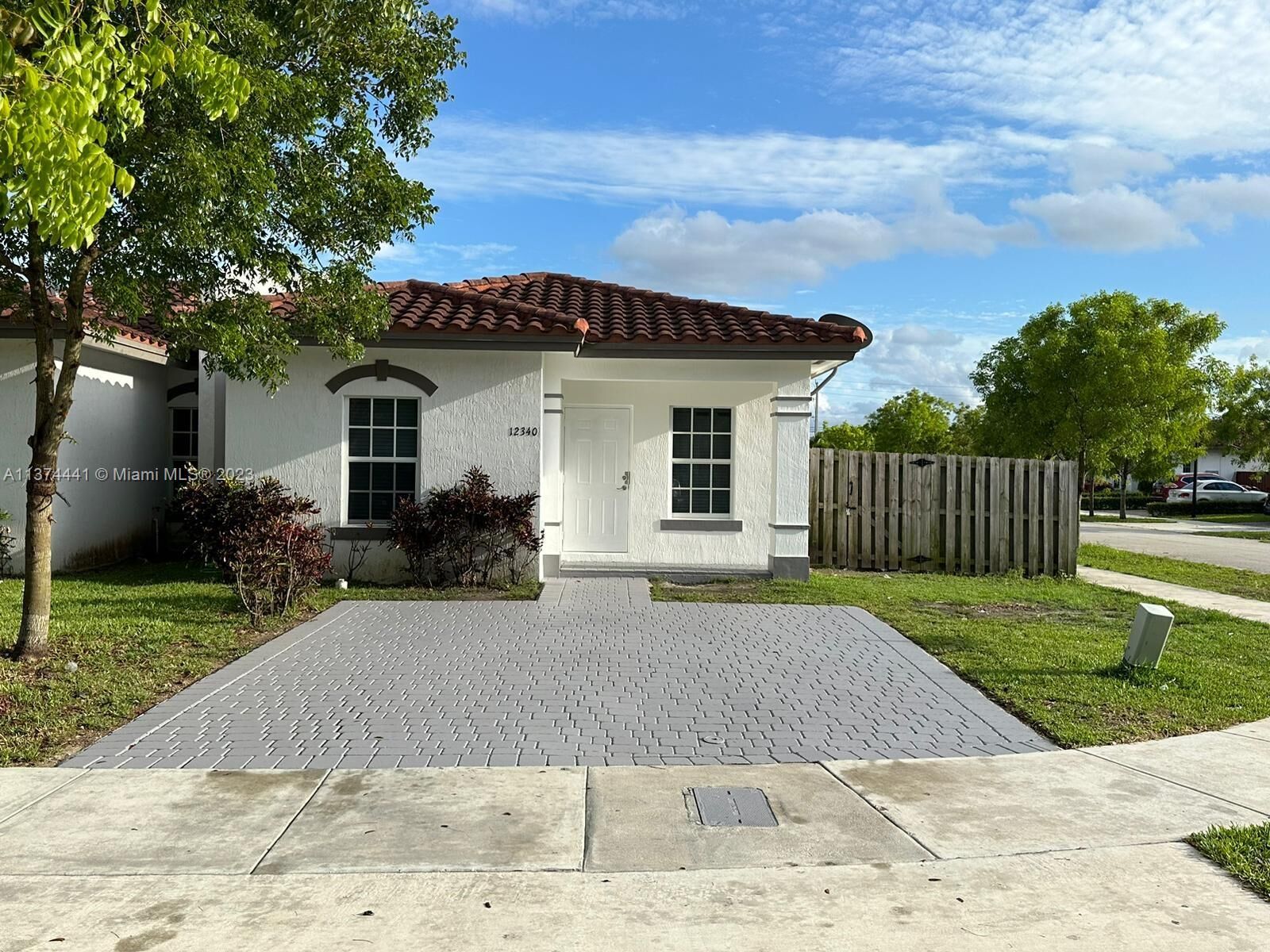 Property Photo:  12340 SW 214th Ter 12340  FL 33177 