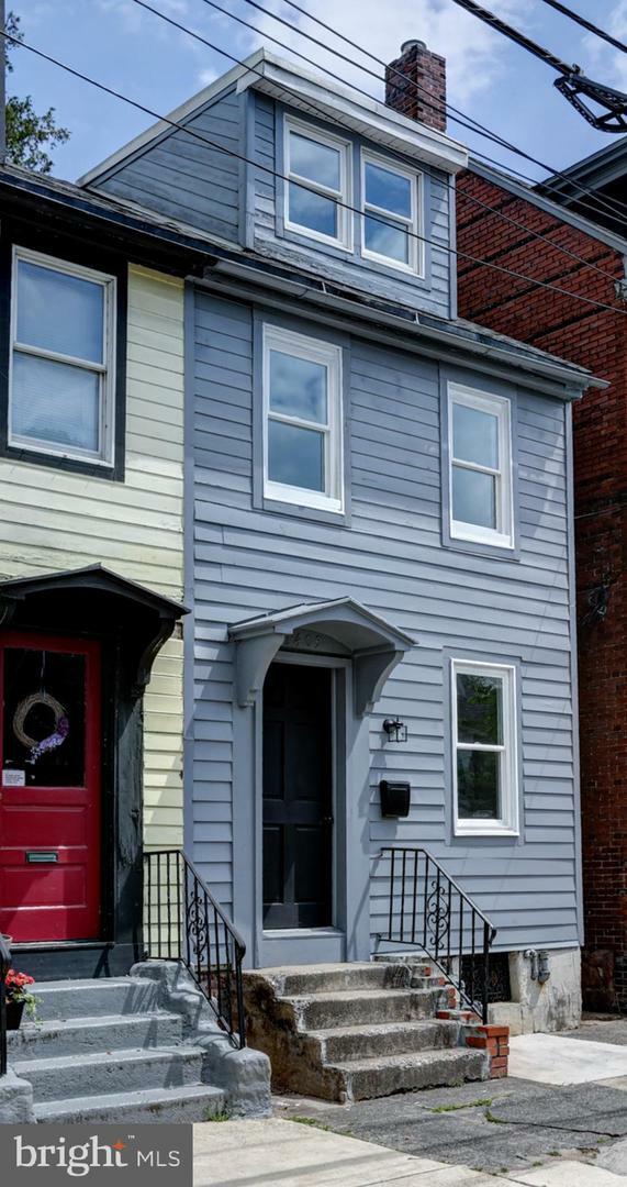 Property Photo:  1409 Green Street  PA 17102 