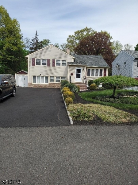 Property Photo:  1403 Belleview Ave  NJ 07060 