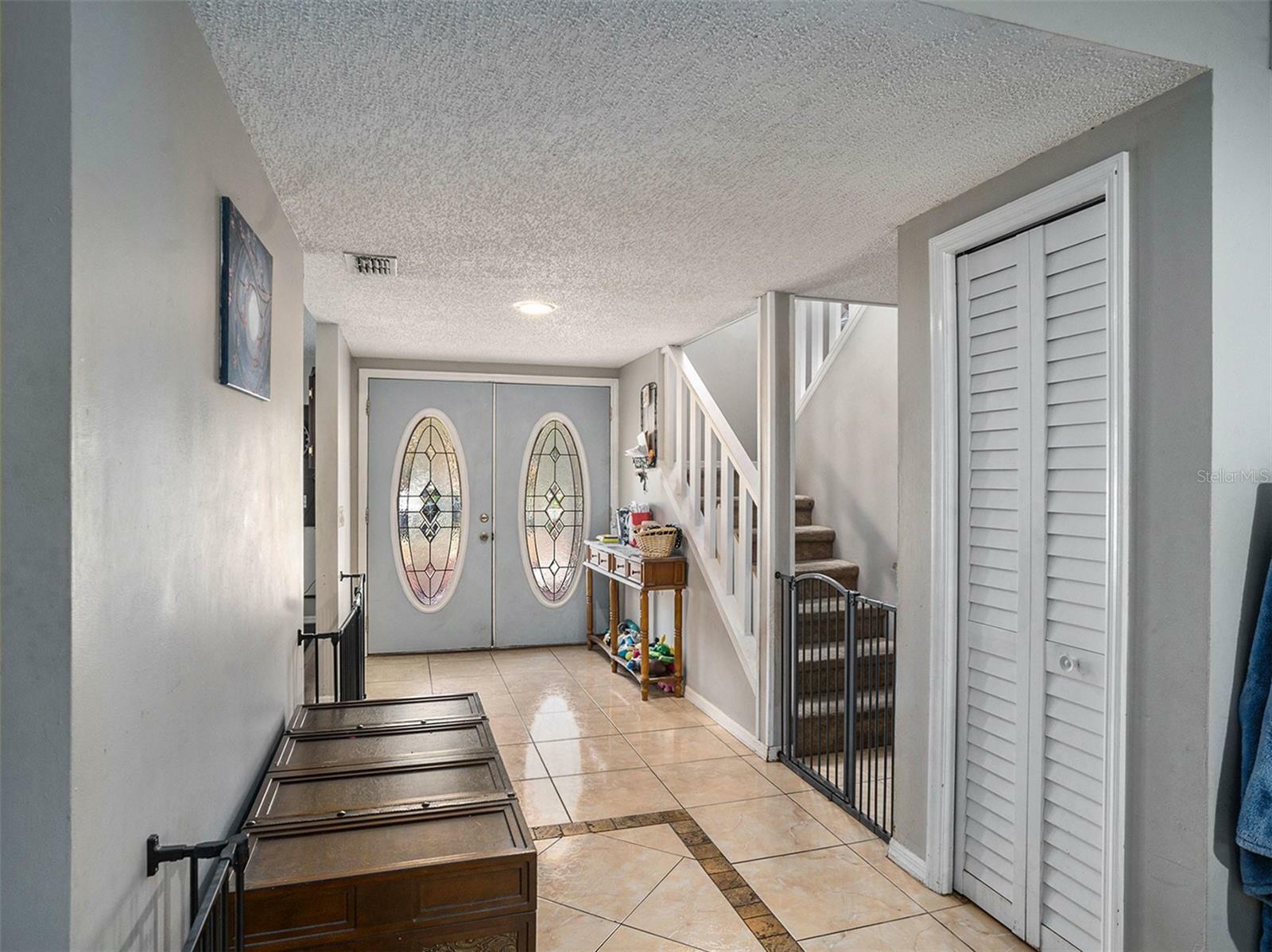 Property Photo: 1210 Moondale Court FL 33596